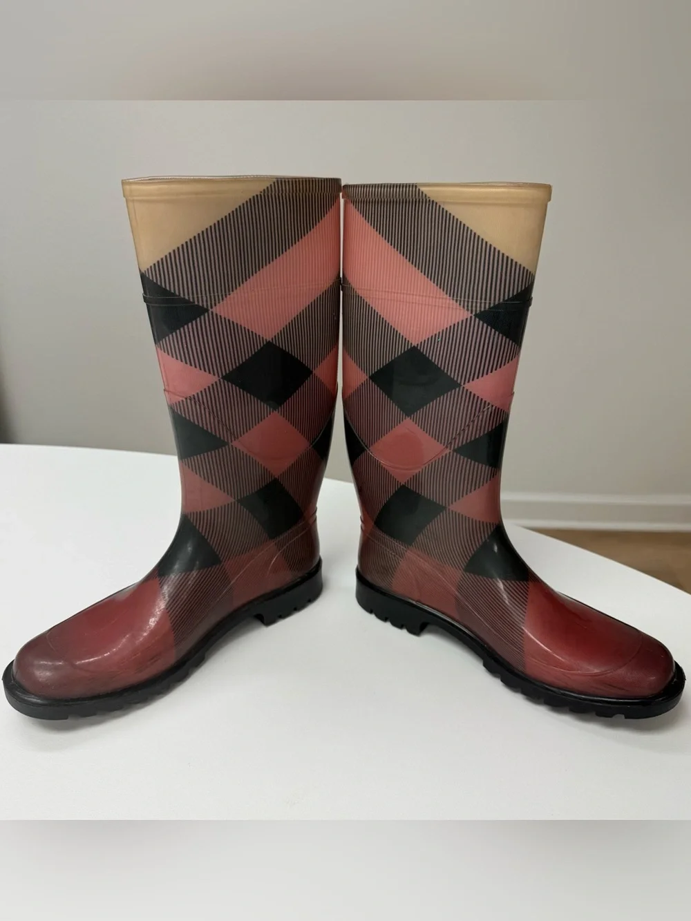 Burberry Wellington Rain boots Size 40